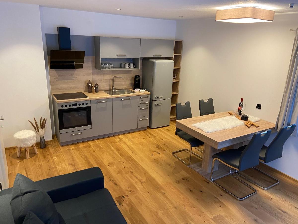 Seereith Apartments Brixen im Thale Ruang foto